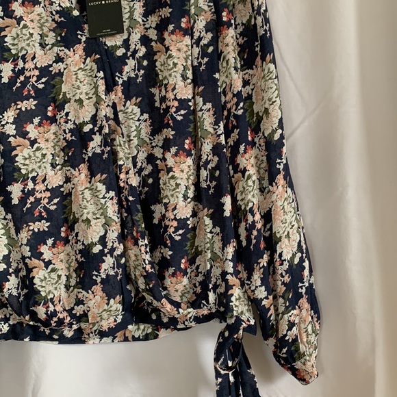 NWT long sleeve top - Picture 2 of 6